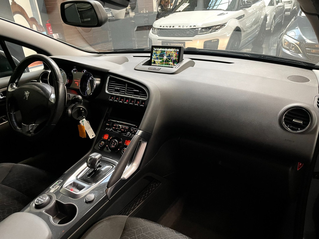 Peugeot 3008 2.0 HDi HYbrid4 Blue Lease 60