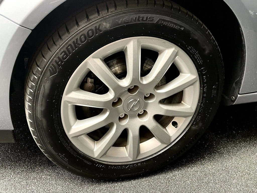 Opel Astra Wagon 1.6 Temptation AIRCO NAVI CRUISECTRL 19