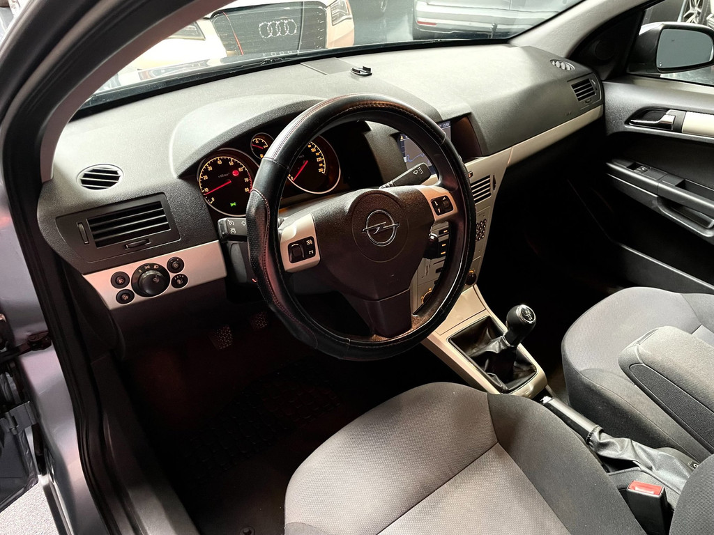 Opel Astra Wagon 1.6 Temptation AIRCO NAVI CRUISECTRL 31