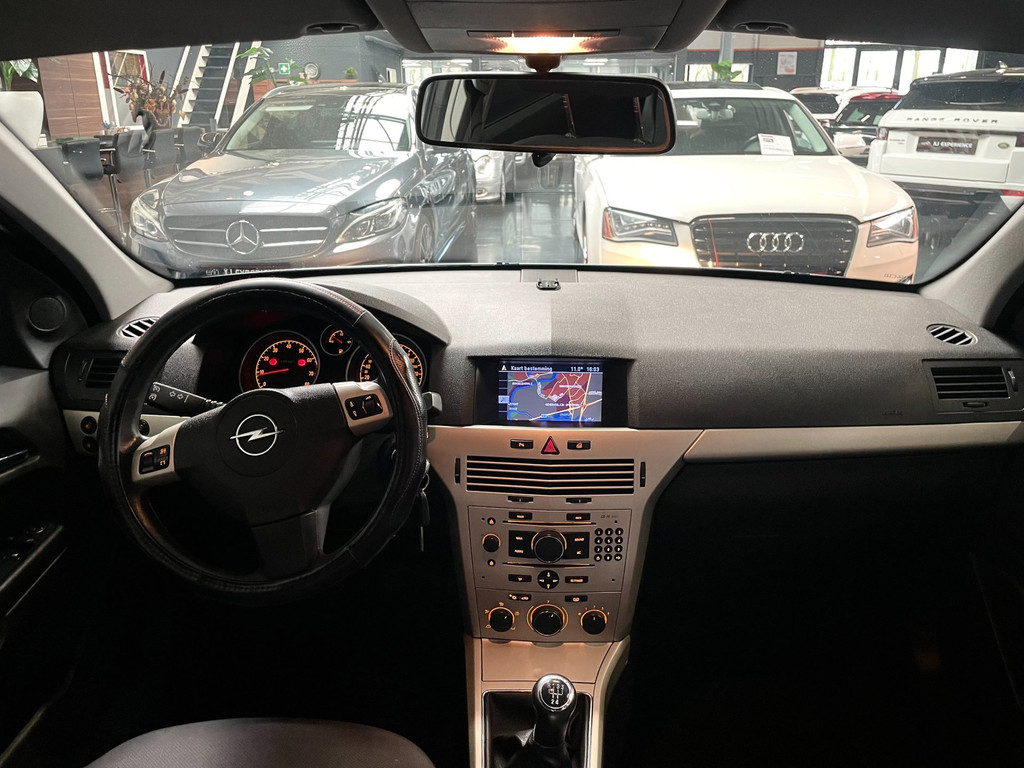 Opel Astra Wagon 1.6 Temptation AIRCO NAVI CRUISECTRL 42