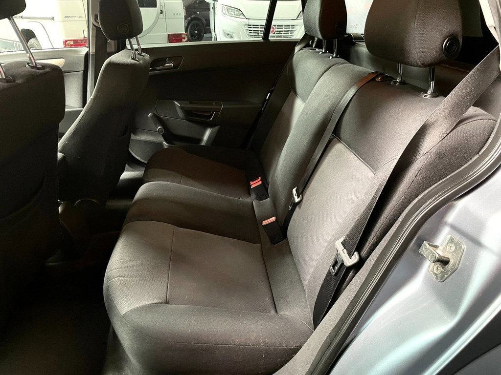 Opel Astra Wagon 1.6 Temptation AIRCO NAVI CRUISECTRL 44