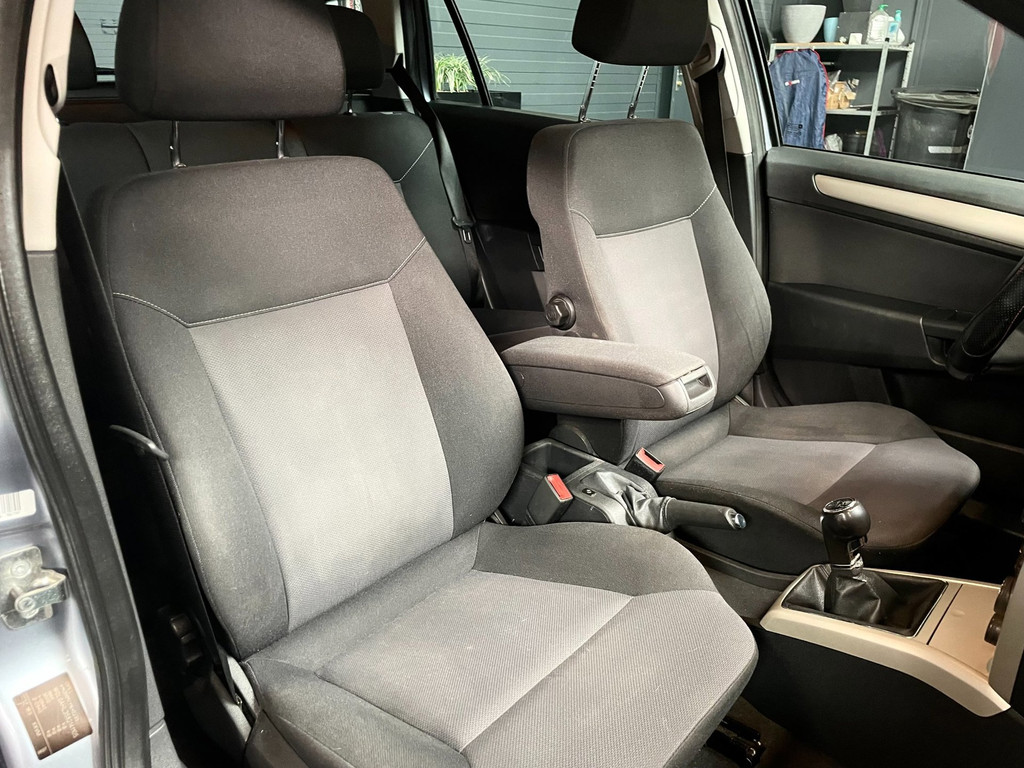 Opel Astra Wagon 1.6 Temptation AIRCO NAVI CRUISECTRL 48