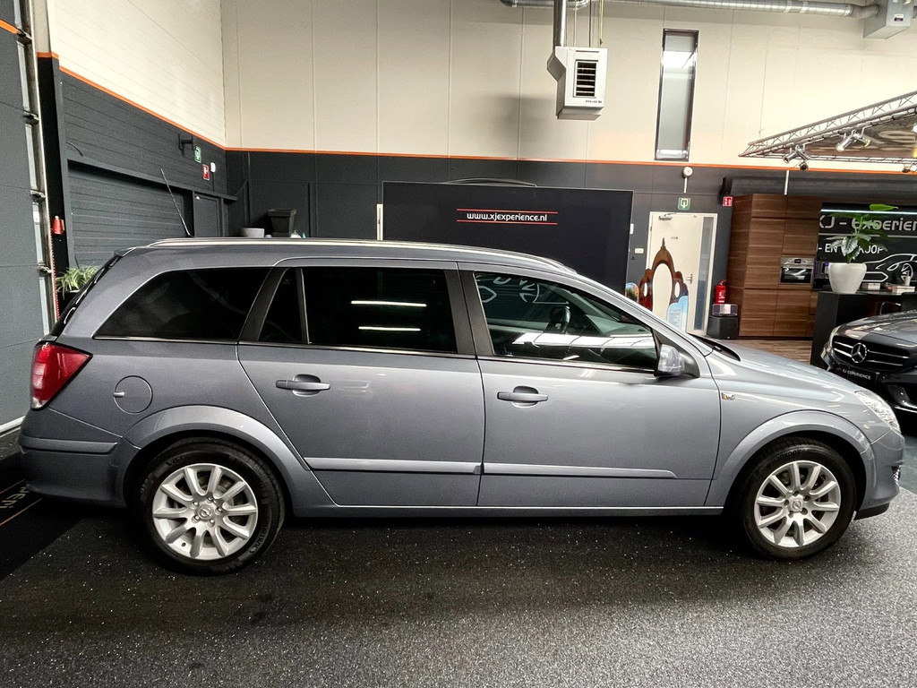 Opel Astra Wagon 1.6 Temptation AIRCO NAVI CRUISECTRL 6