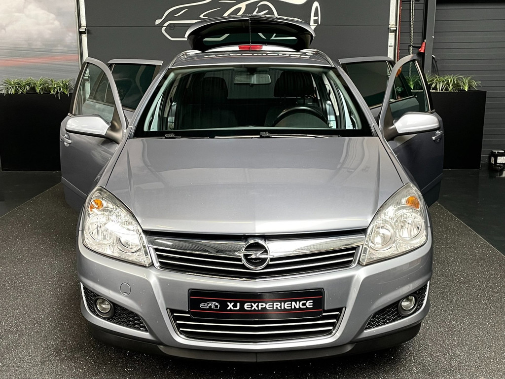 Opel Astra Wagon 1.6 Temptation AIRCO NAVI CRUISECTRL 7