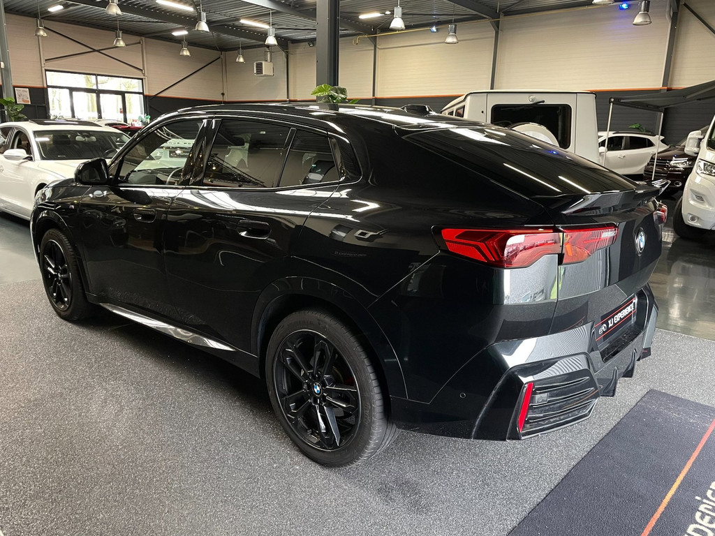 BMW X2 SDrive20i M-Sport Launch Edition NAP MASSAGE PANO GARANTIE EL.TREKHAAK 3