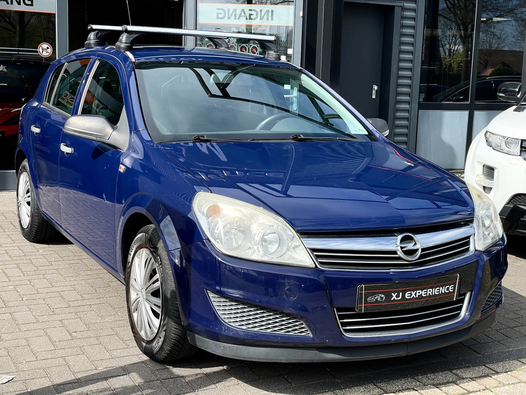 Opel Astra 1.4 Essentia 1