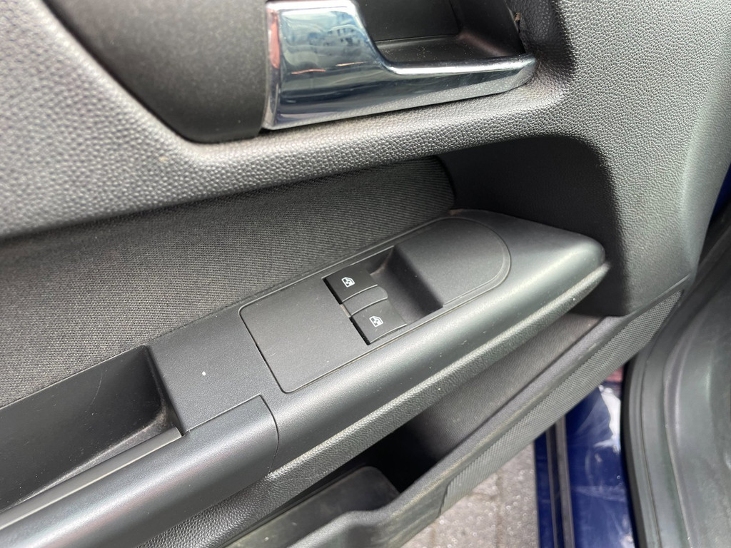 Opel Astra 1.4 Essentia 10