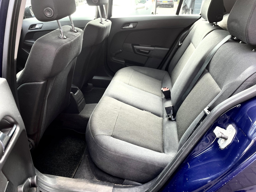 Opel Astra 1.4 Essentia 21