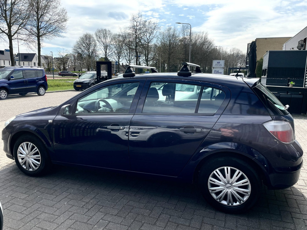 Opel Astra 1.4 Essentia 7