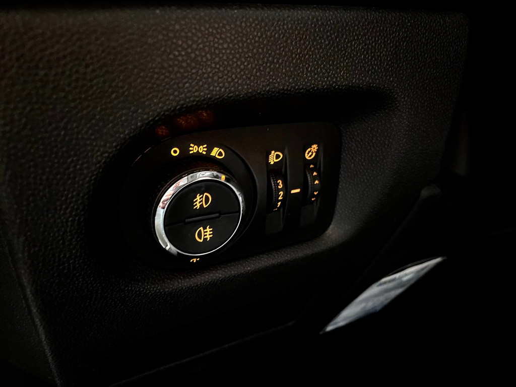 Opel Corsa 1.4-16V '111' Edition OPC LINE PANODAK AIRCO 25