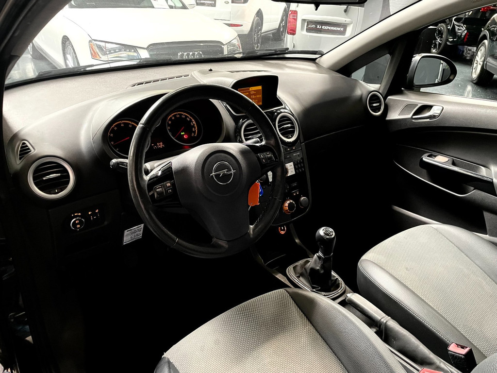 Opel Corsa 1.4-16V '111' Edition OPC LINE PANODAK AIRCO 28