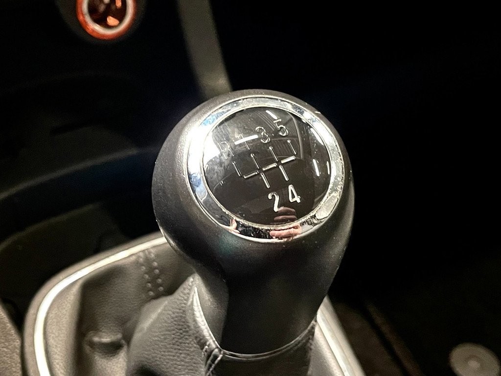 Opel Corsa 1.4-16V '111' Edition OPC LINE PANODAK AIRCO 40