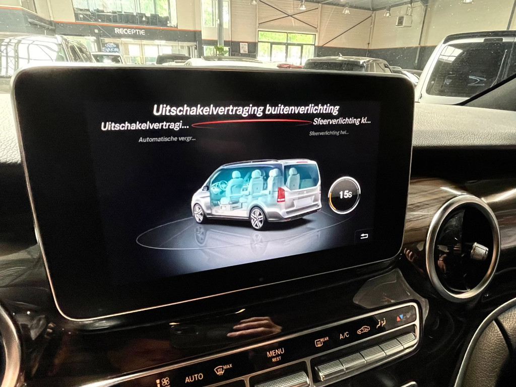 Mercedes-Benz V-klasse 220d Lang DC Avantgarde Edition NAVI LEER Burmester 5DEURS 360 NAP 54