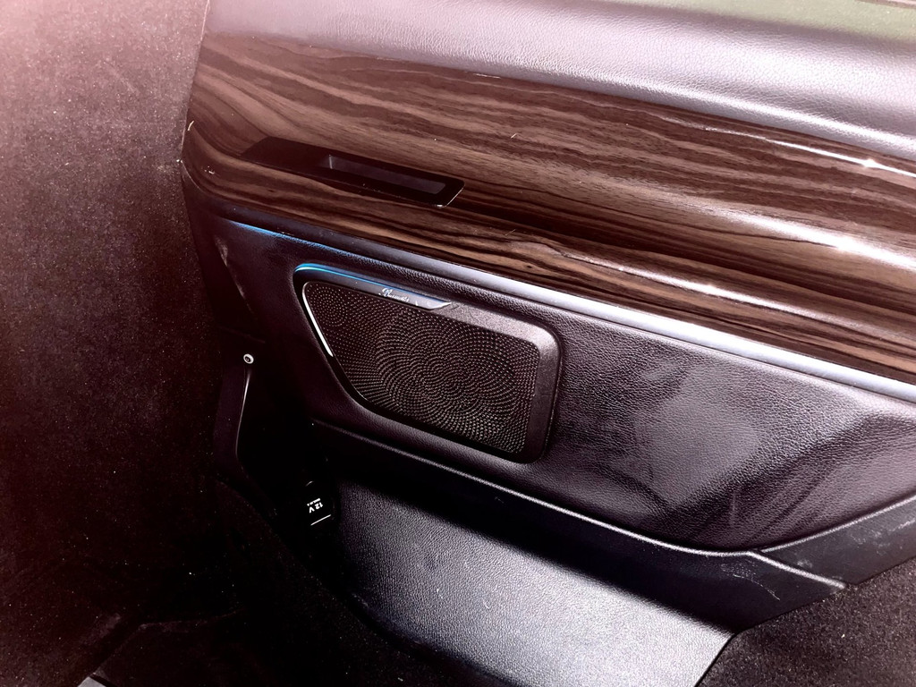 Mercedes-Benz V-klasse 220d Lang DC Avantgarde Edition NAVI LEER Burmester 5DEURS 360 NAP 85