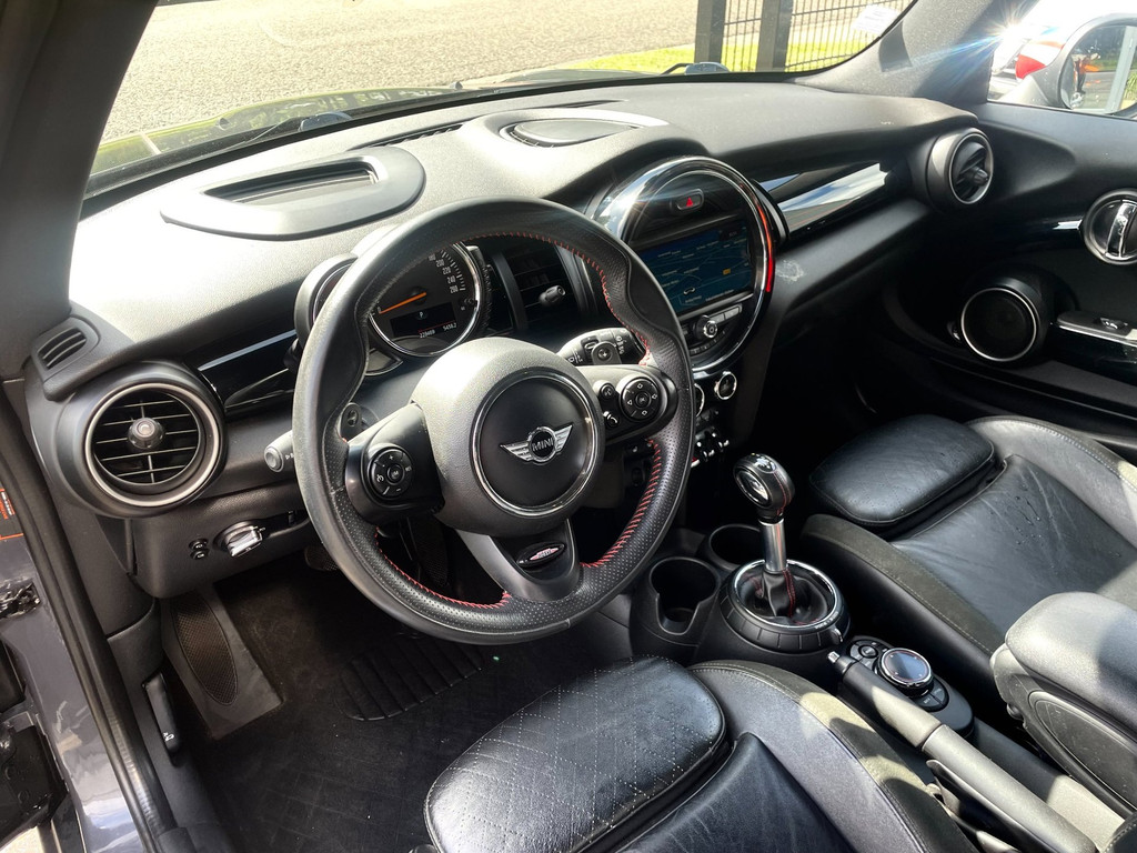 Mini Mini 2.0 Cooper S 192PK LEER / HUD / NAVI / UNION-JACK / JCW / STOELVERW 31