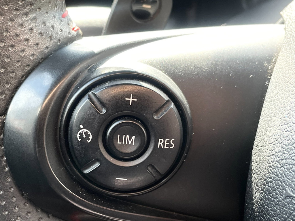 Mini Mini 2.0 Cooper S 192PK LEER / HUD / NAVI / UNION-JACK / JCW / STOELVERW 41