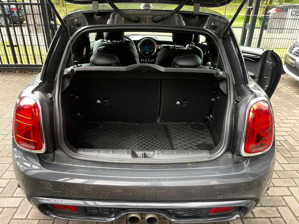 Mini Mini 2.0 Cooper S 192PK LEER / HUD / NAVI / UNION-JACK / JCW / STOELVERW 65