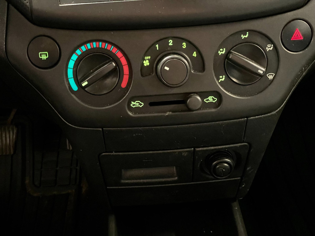 Chevrolet AVEO 1.2 16V L RADIO/CD/AUX/LPG -EXTREEM GOEDKOOP RIJDEN!! 23