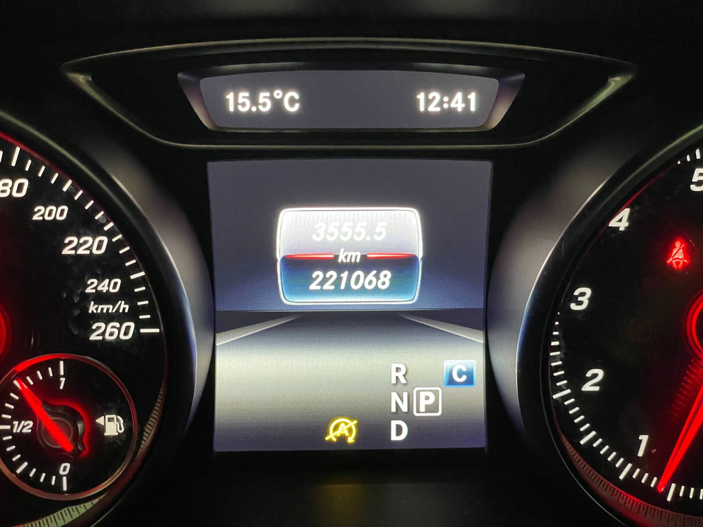 Mercedes-Benz GLA-klasse 250 FACE-LIFT AMG PANO NAVI AIRCO 250 PK 61