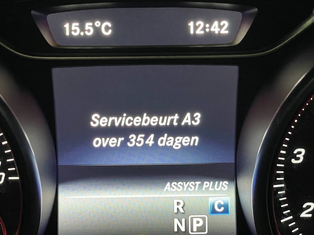 Mercedes-Benz GLA-klasse 250 FACE-LIFT AMG PANO NAVI AIRCO 250 PK 63