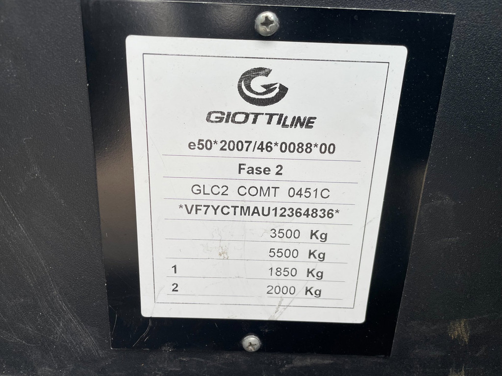 Giottiline THERRY T45 2xAIRCO LEDER LUIFEL TREKHAAK BTW 23