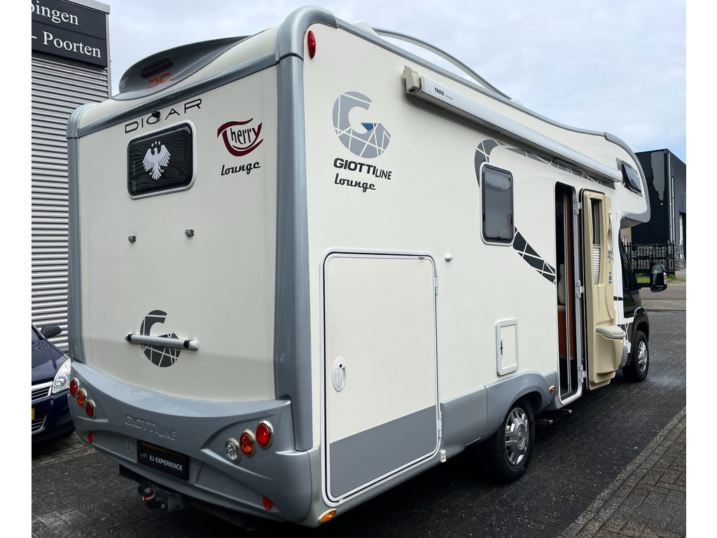 Giottiline THERRY T45 2xAIRCO LEDER LUIFEL TREKHAAK BTW 7