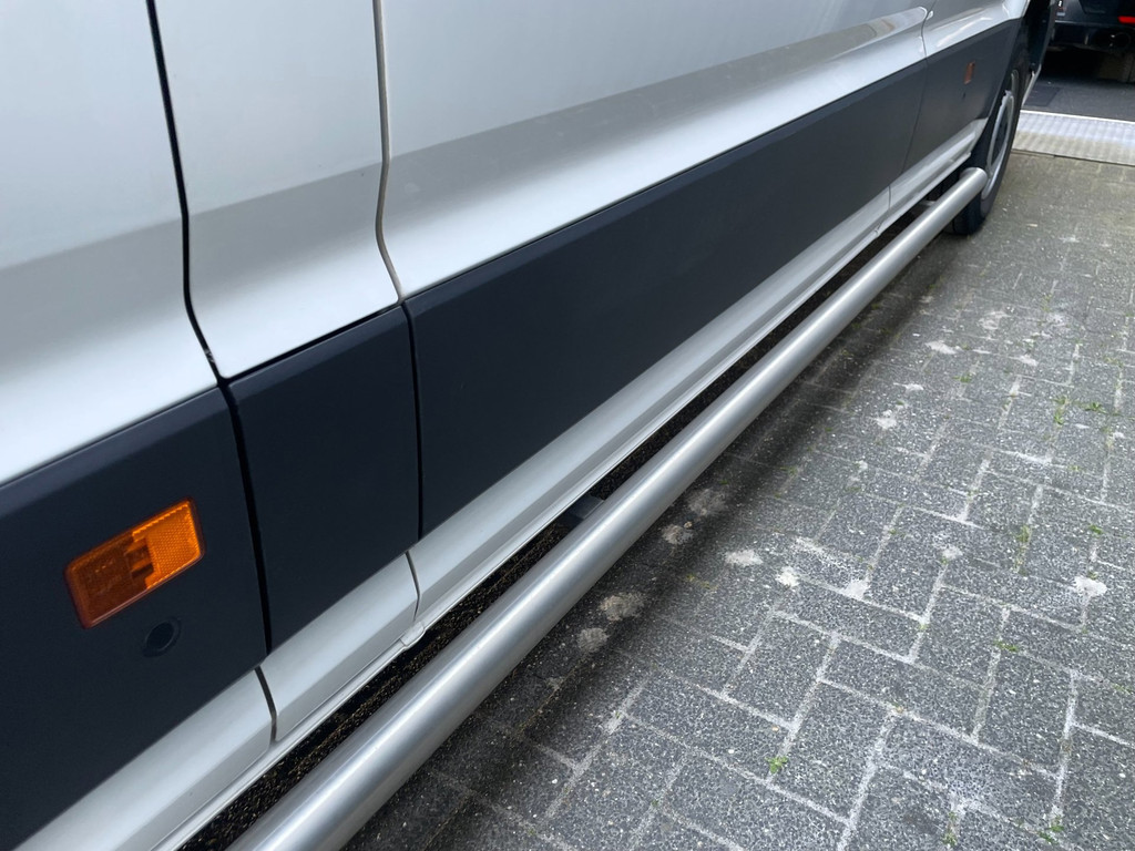 Volkswagen Crafter 35 2.0 TDI L4H3 NAVI AIRCO 140 PK AUTOMAAT CARPLAY 22