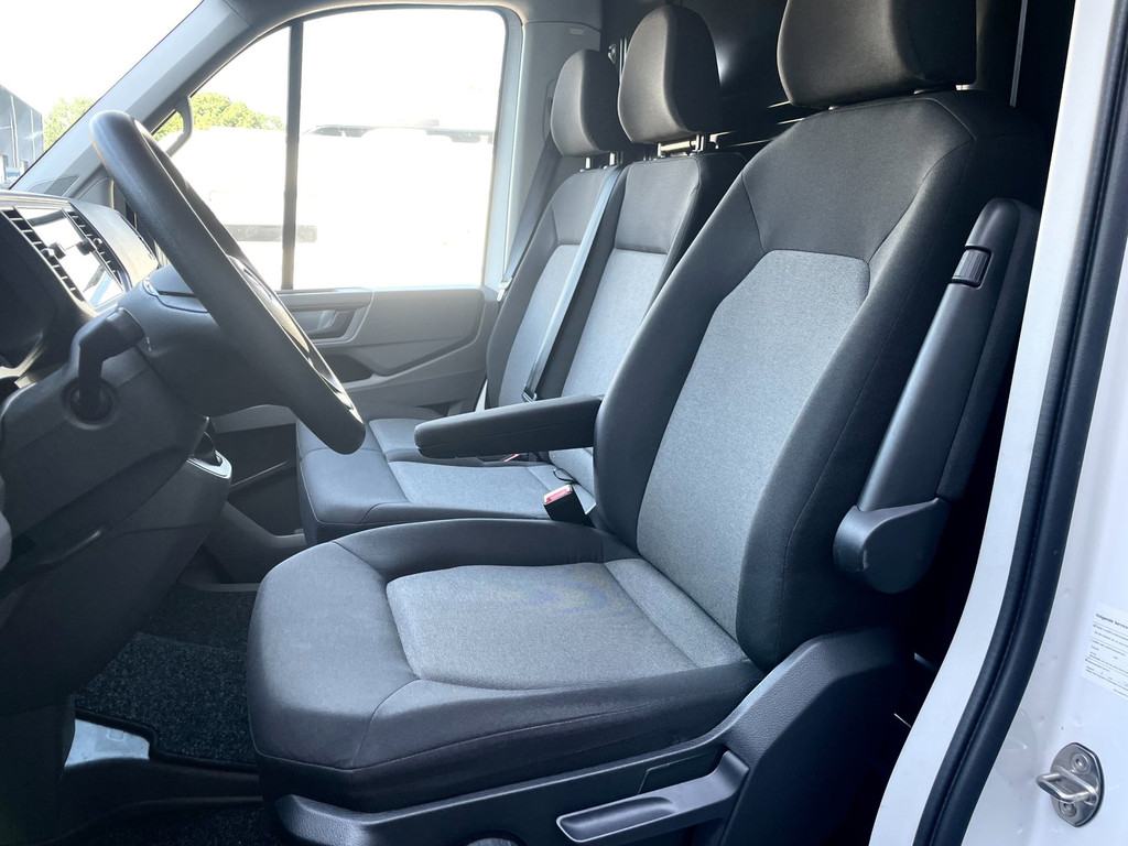 Volkswagen Crafter 35 2.0 TDI L4H3 NAVI AIRCO 140 PK AUTOMAAT CARPLAY 30