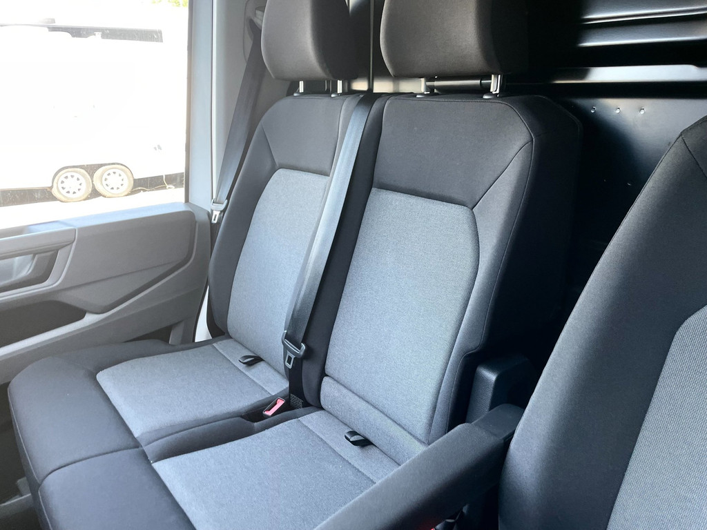 Volkswagen Crafter 35 2.0 TDI L4H3 NAVI AIRCO 140 PK AUTOMAAT CARPLAY 31