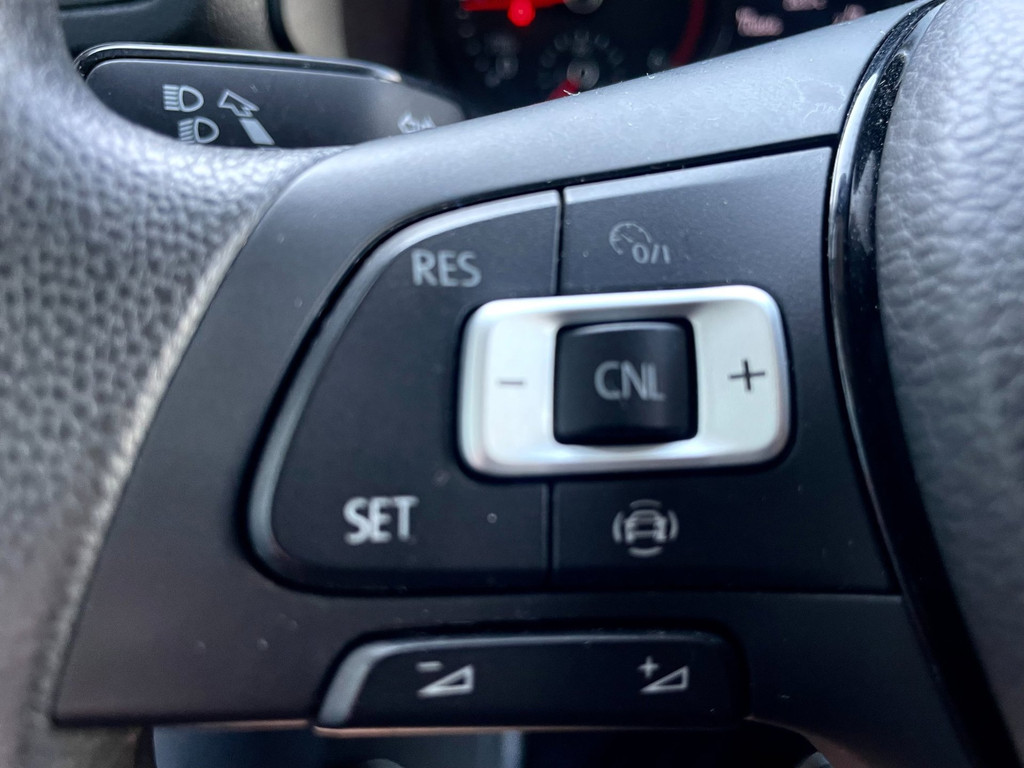Volkswagen Crafter 35 2.0 TDI L4H3 NAVI AIRCO 140 PK AUTOMAAT CARPLAY 33