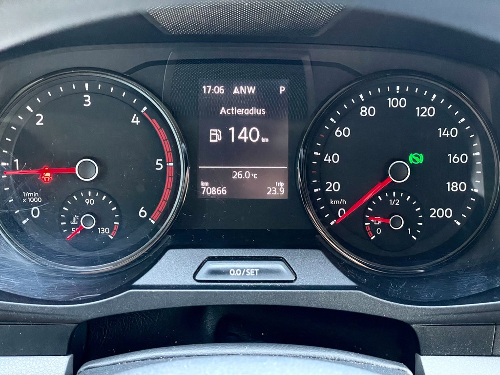 Volkswagen Crafter 35 2.0 TDI L4H3 NAVI AIRCO 140 PK AUTOMAAT CARPLAY 34