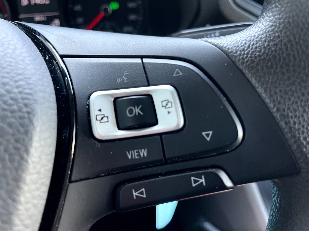 Volkswagen Crafter 35 2.0 TDI L4H3 NAVI AIRCO 140 PK AUTOMAAT CARPLAY 35