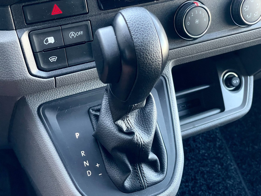 Volkswagen Crafter 35 2.0 TDI L4H3 NAVI AIRCO 140 PK AUTOMAAT CARPLAY 39