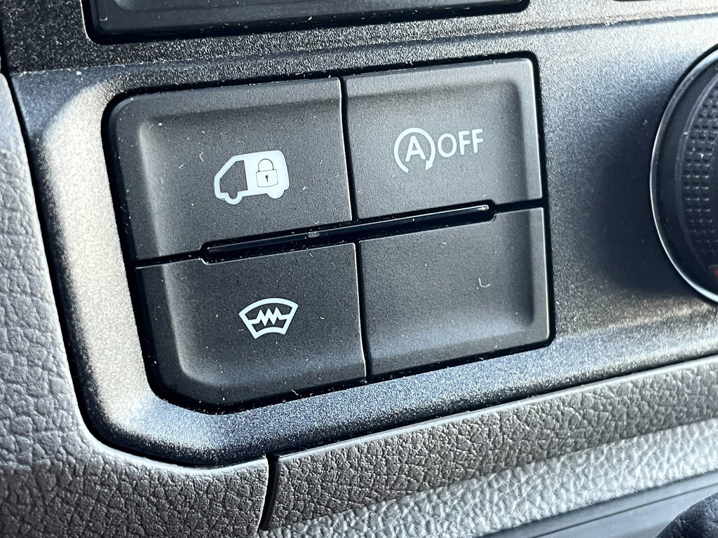 Volkswagen Crafter 35 2.0 TDI L4H3 NAVI AIRCO 140 PK AUTOMAAT CARPLAY 40