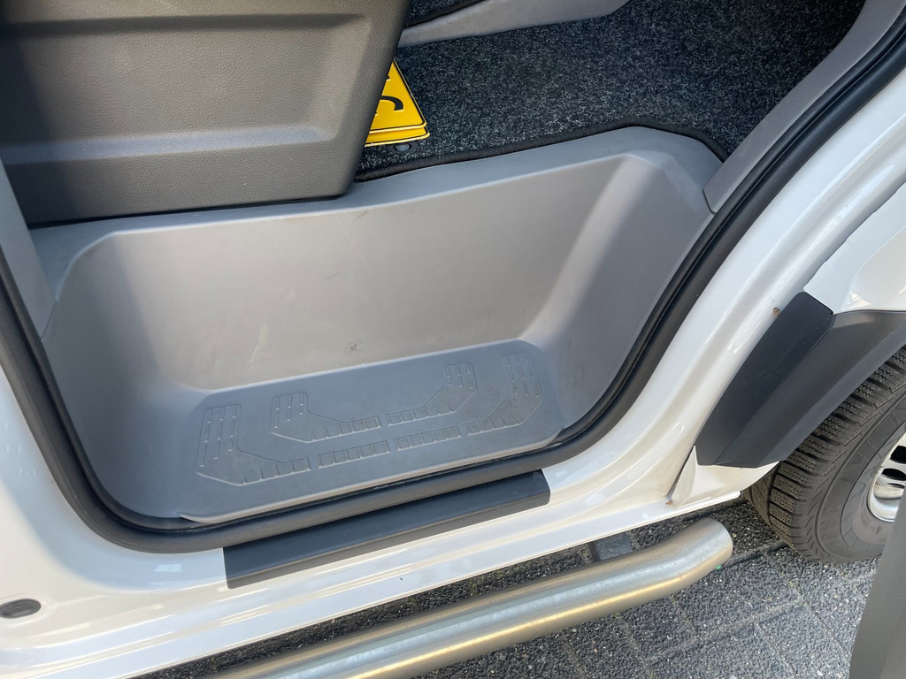 Volkswagen Crafter 35 2.0 TDI L4H3 NAVI AIRCO 140 PK AUTOMAAT CARPLAY 44