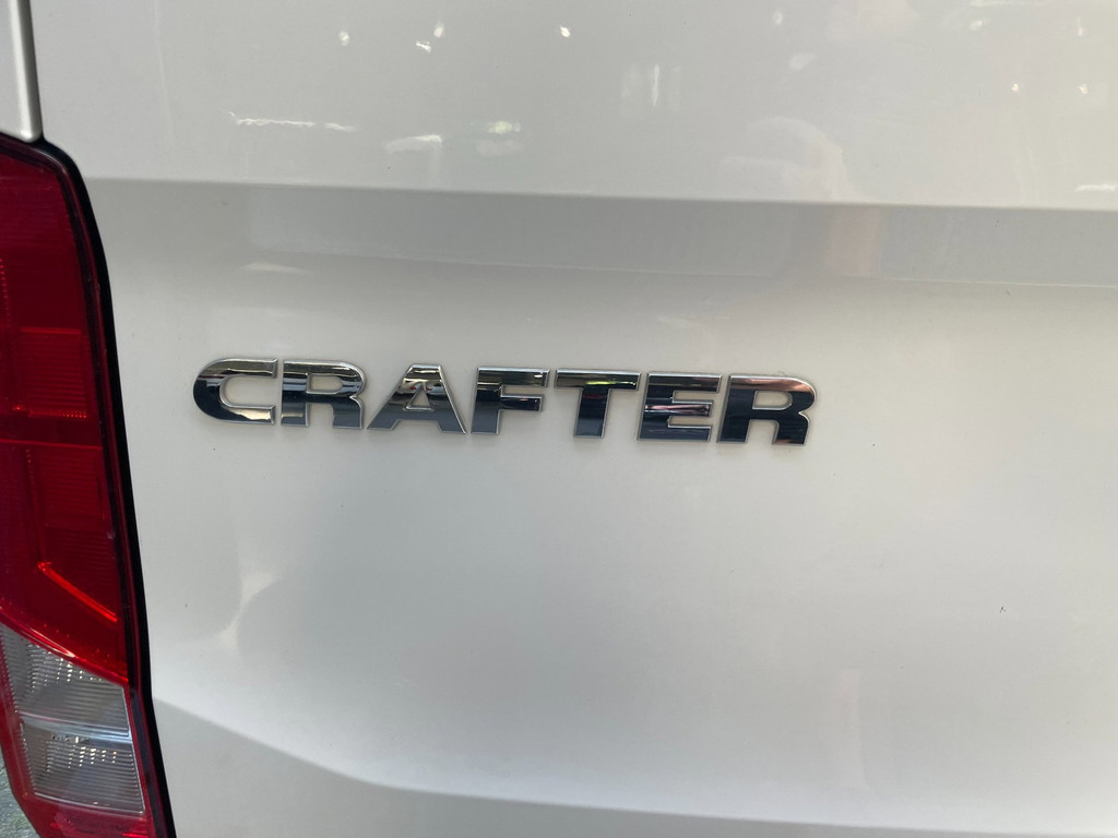 Volkswagen Crafter 35 2.0 TDI L4H3 NAVI AIRCO 140 PK AUTOMAAT CARPLAY 8
