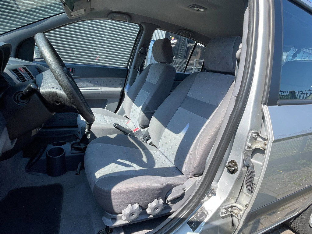 Hyundai Getz 1.3i GLS AIRCO 5deurs elc rammen NAP 13