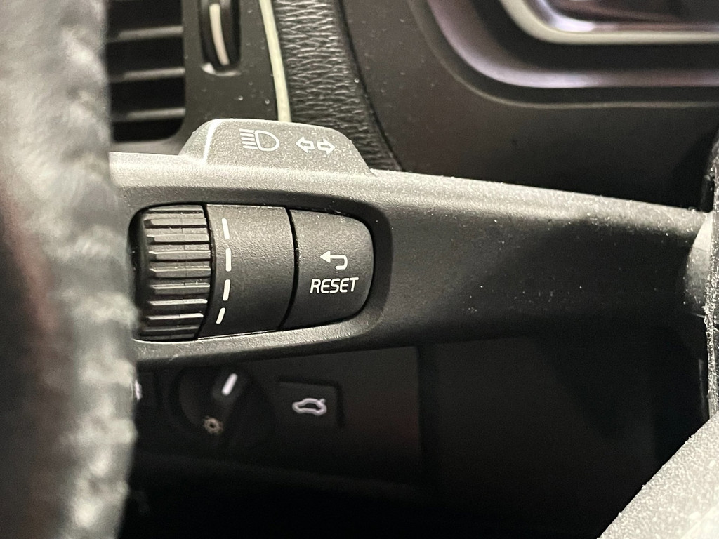 Volvo V40 1.5 T2 Polar+ AIRCO NAVI NAP BTW 28