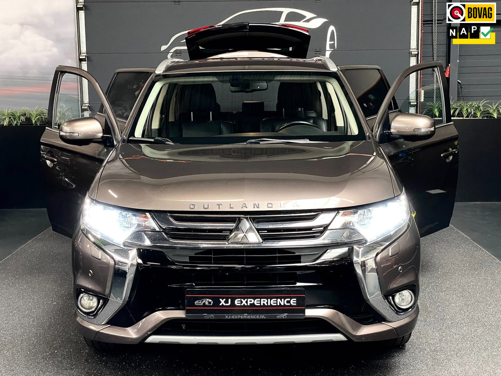 Mitsubishi Outlander 2.0 PHEV Executive Edition NAP*FACELIFT*TREKHAAK*360CAM*LEDER*BOMVOL 0