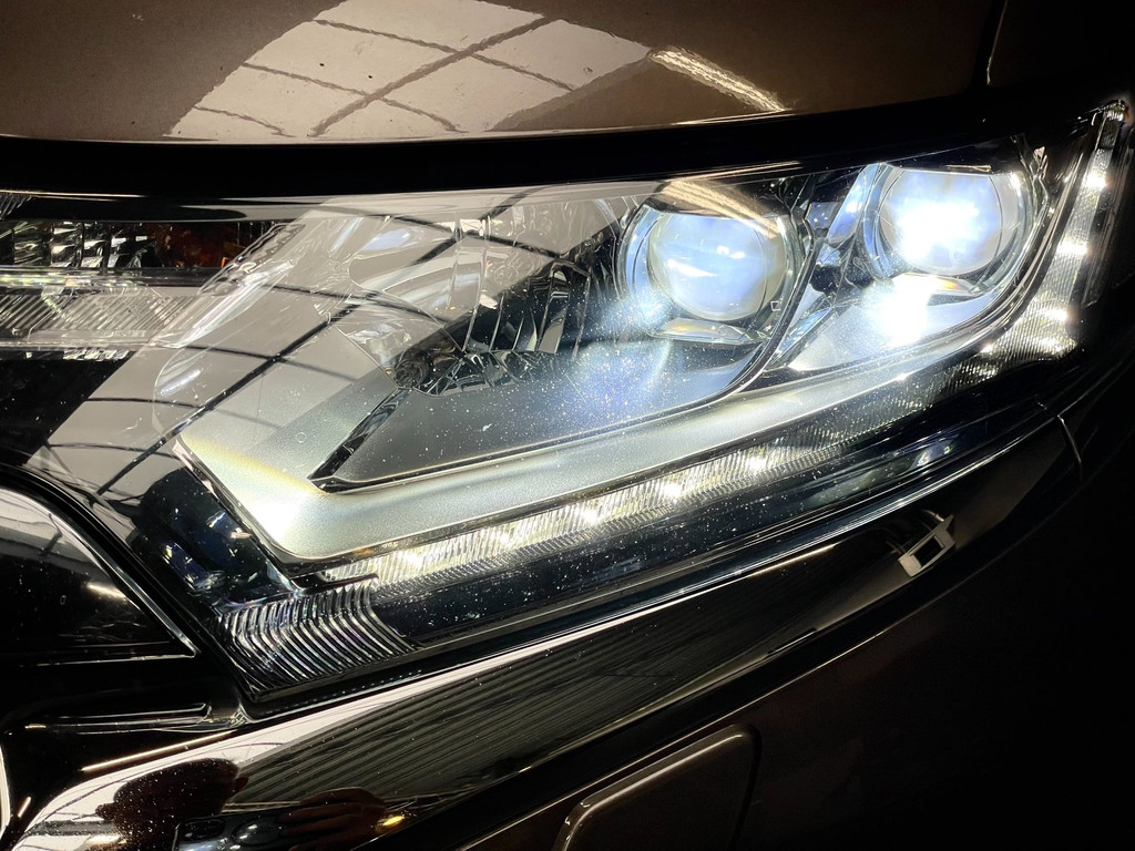 Mitsubishi Outlander 2.0 PHEV Executive Edition NAP*FACELIFT*TREKHAAK*360CAM*LEDER*BOMVOL 20