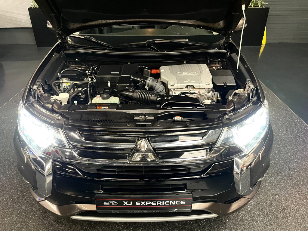 Mitsubishi Outlander 2.0 PHEV Executive Edition NAP*FACELIFT*TREKHAAK*360CAM*LEDER*BOMVOL 25
