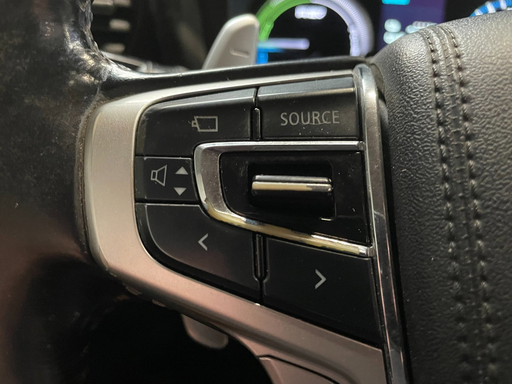 Mitsubishi Outlander 2.0 PHEV Executive Edition NAP*FACELIFT*TREKHAAK*360CAM*LEDER*BOMVOL 37