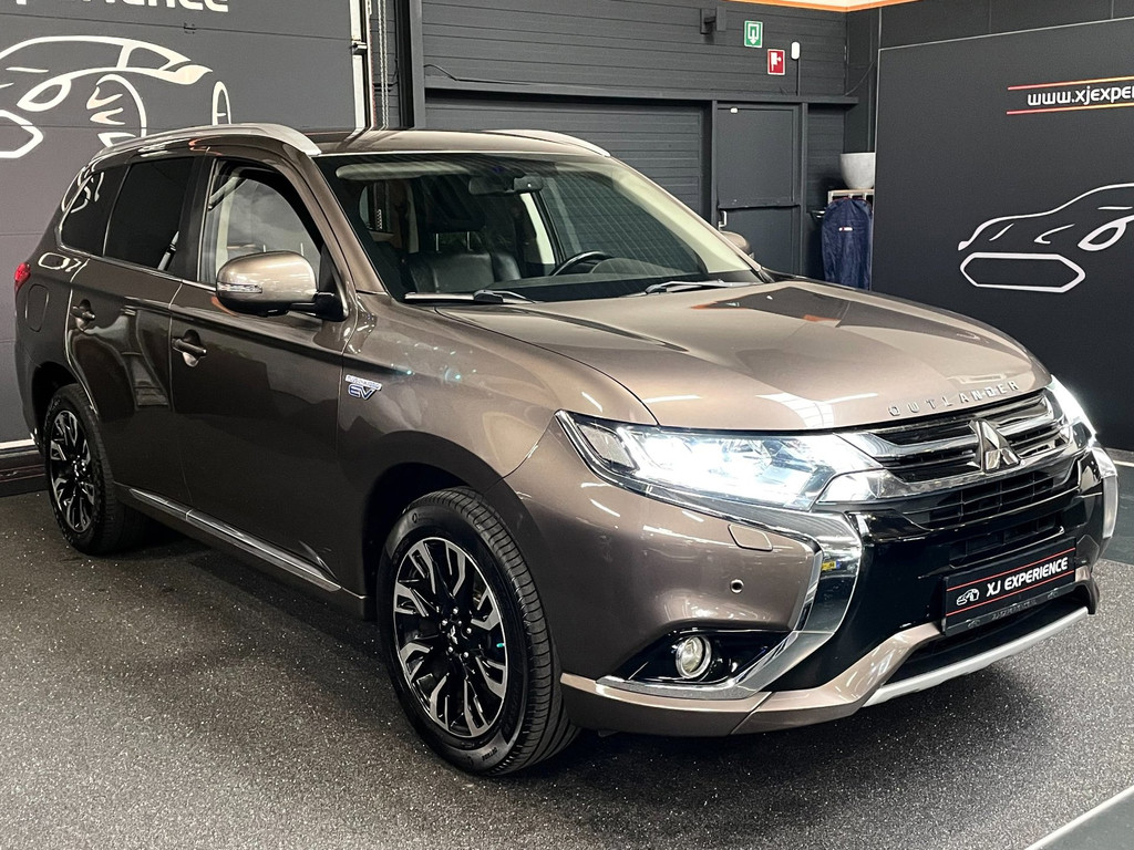 Mitsubishi Outlander 2.0 PHEV Executive Edition NAP*FACELIFT*TREKHAAK*360CAM*LEDER*BOMVOL 4