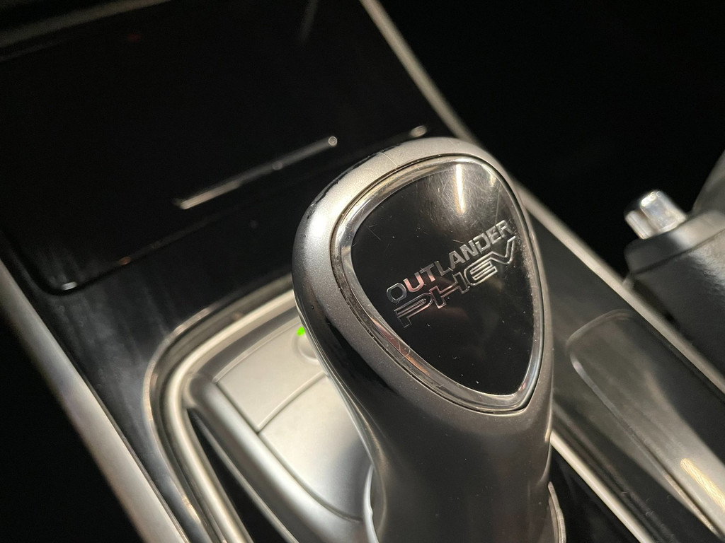 Mitsubishi Outlander 2.0 PHEV Executive Edition NAP*FACELIFT*TREKHAAK*360CAM*LEDER*BOMVOL 45