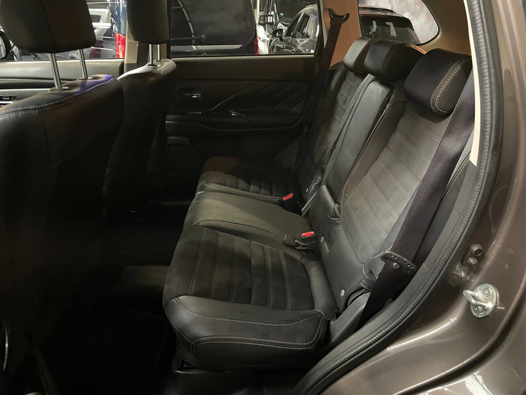 Mitsubishi Outlander 2.0 PHEV Executive Edition NAP*FACELIFT*TREKHAAK*360CAM*LEDER*BOMVOL 52