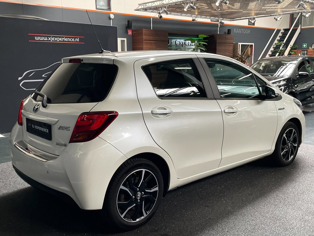 Toyota Yaris 1.5 Hybrid Dynamic Bi-Tone Cruise ,Stoel verw, Navigatie & Camera 5