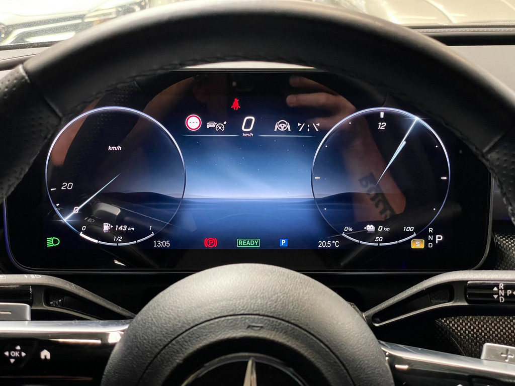 Mercedes-Benz C-klasse 300 e AMG-LINE PANO Burmester 313 PK 50