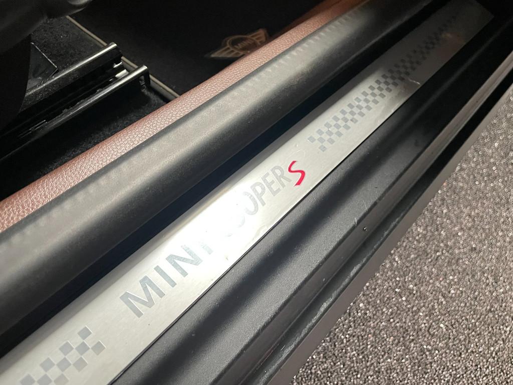 Mini Clubman 1.6 Cooper S Chili PANO LEER NAVI AIRCO AUTOMAAT 52