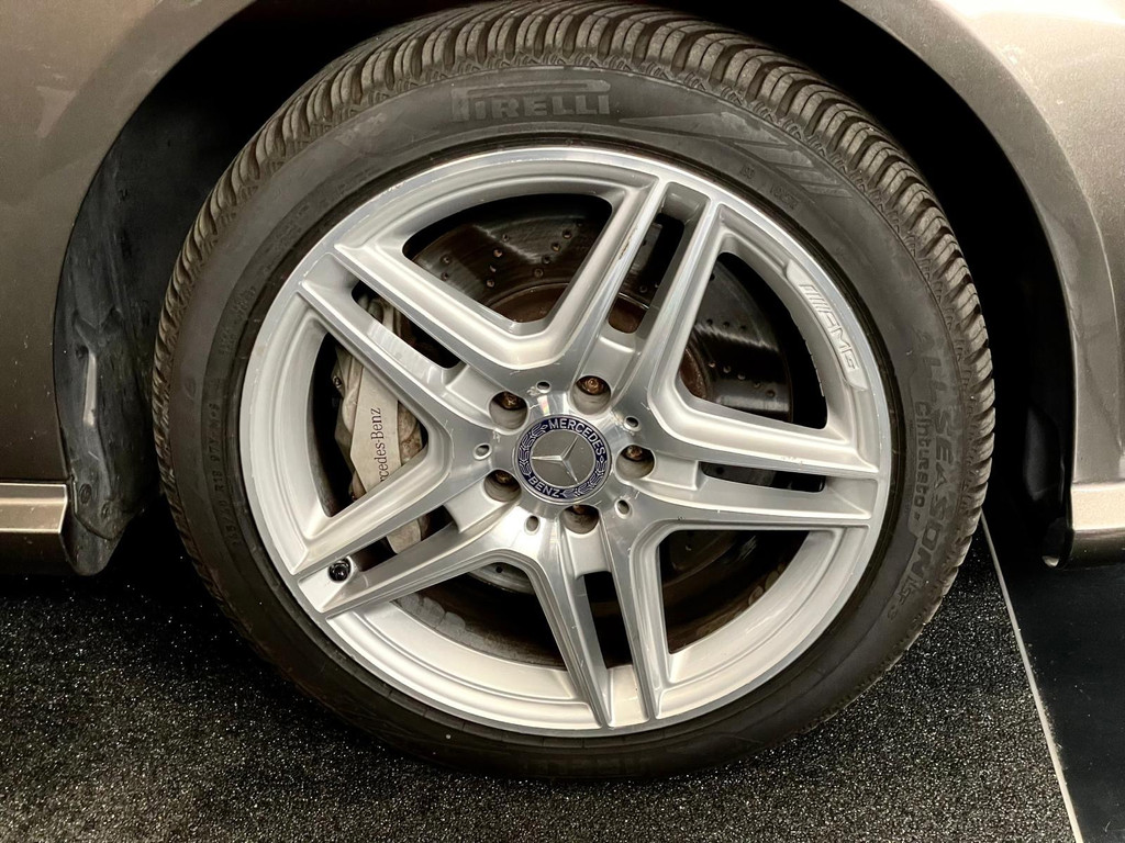 Mercedes-Benz E-klasse Estate 500 Edition Sport AMG 4-Matic PANO LEER 410 PK LUCHTV 15