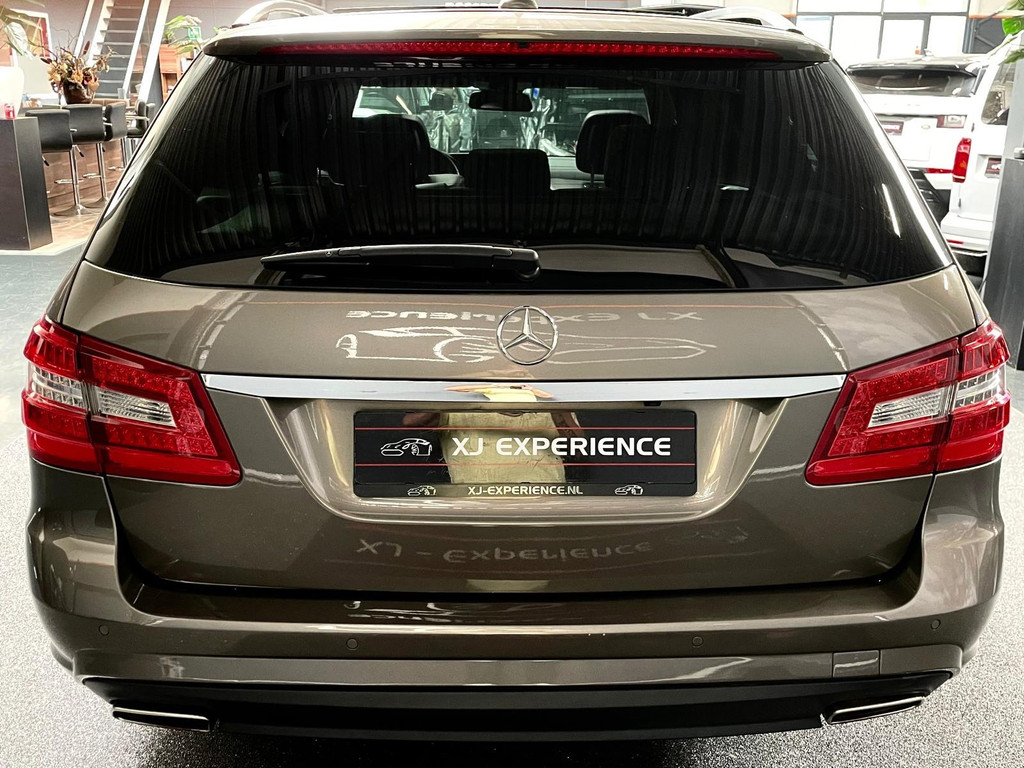 Mercedes-Benz E-klasse Estate 500 Edition Sport AMG 4-Matic PANO LEER 410 PK LUCHTV 4